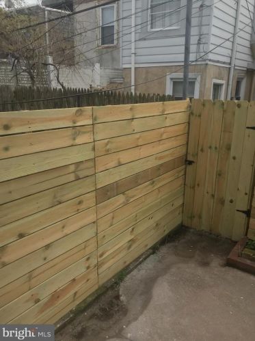 813 Bucknell St, Philadelphia PA 19145-3213 exterior