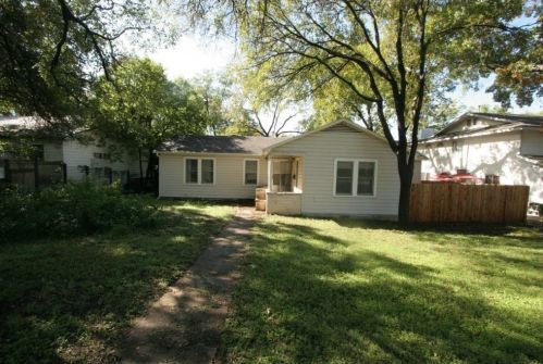 4326 Airport Blvd, Austin TX  78722-1006 exterior