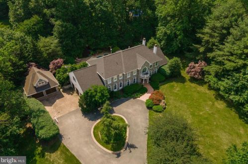 195 Carnoustie Way, Media PA 19063-1856 exterior