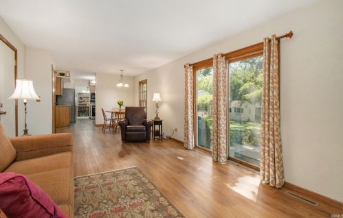 1509 Bennington Dr, Mishawaka IN 46544-6262 exterior