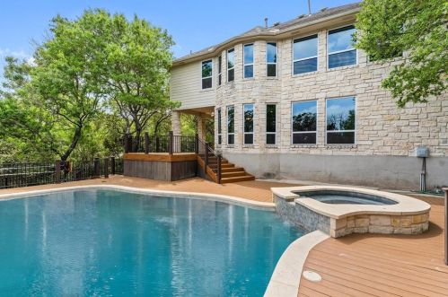 10684 Bramblecrest Dr, Austin TX  78726-1905 exterior