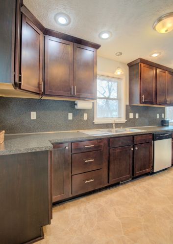 1516 Southlawn Dr, Wyoming MI exterior