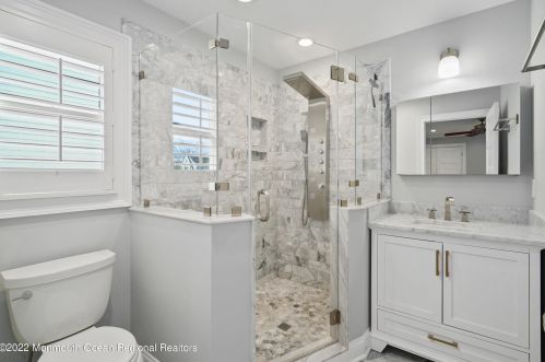 91 Ward Ave, Locust NJ 07760-2032 exterior