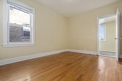 1725 Meade Ave, Chicago IL 60634-5023 exterior