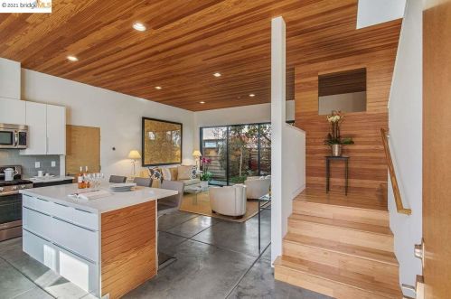 1441 Fairview St, Berkeley CA 94703-2442 exterior