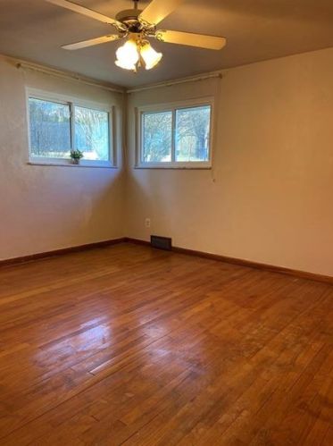 1734 Hallowell St, Pittsburgh PA 15210-3457 exterior