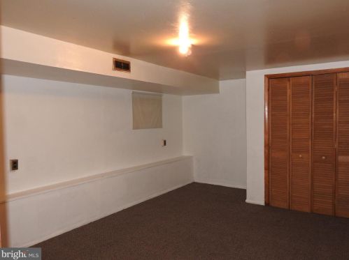 377 Morse St, Camden NJ 08105-2710 exterior