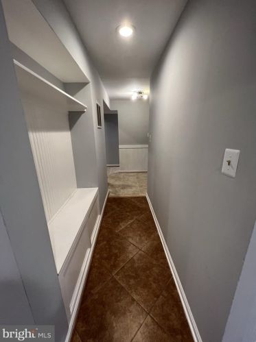 1807 Youngblood St, Mc Lean VA  22101-5244 exterior