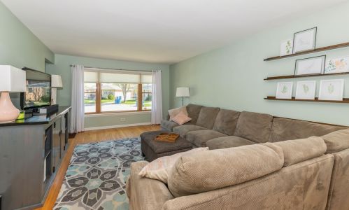 4211 118th Pl, Chicago, IL 60803-2150