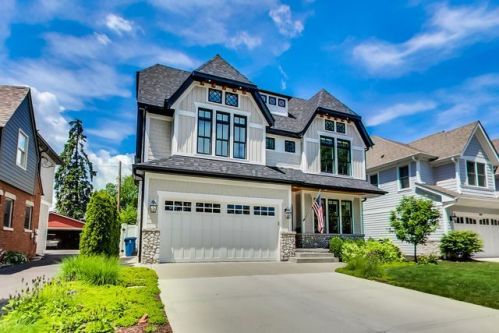 590 Parkside Ave, Elmhurst IL  60126-4815 exterior