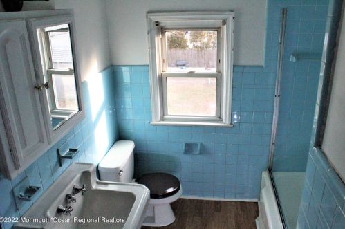 309 Hawthorne Ave, Point Pleasant Beach NJ 08742-2540 exterior