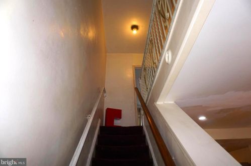 2237 Carpenter St, Philadelphia PA 19146-2418 exterior