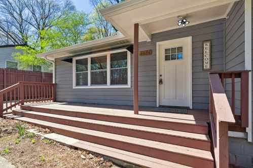 4096 Clay Dr, Atlanta GA  30360-2522 exterior