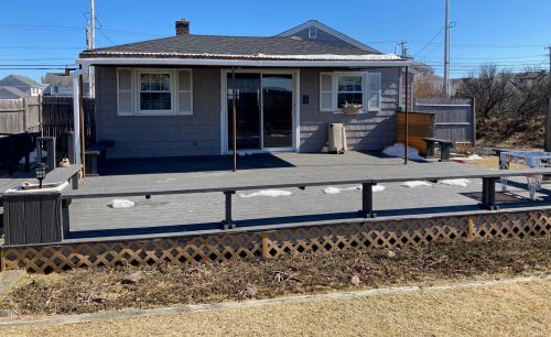 226 Ocean Blvd, Seabrook, NH 03874-4927