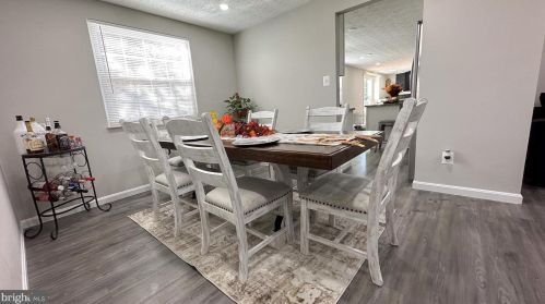 105 Appletree Dr, Leesburg VA  20176-4507 exterior