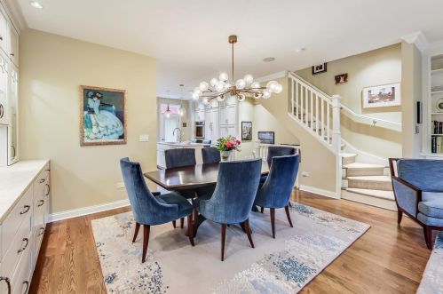 1032 Crosby St, Chicago IL  60610-2404 exterior