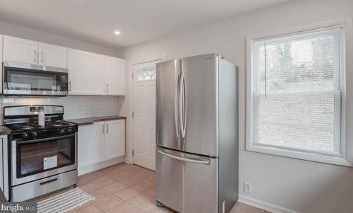 11902 Valleywood Dr, Silver Spring MD 20902-2235 exterior