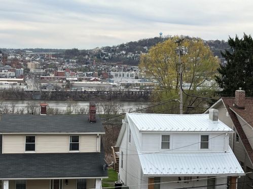 2161 Ley St, Pittsburgh PA 15212-3619 exterior