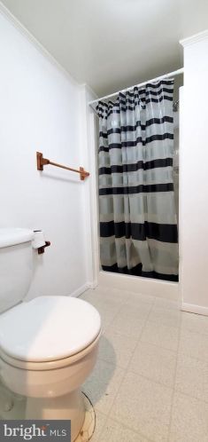 905 1st St, Rockville MD 20850-1444 exterior