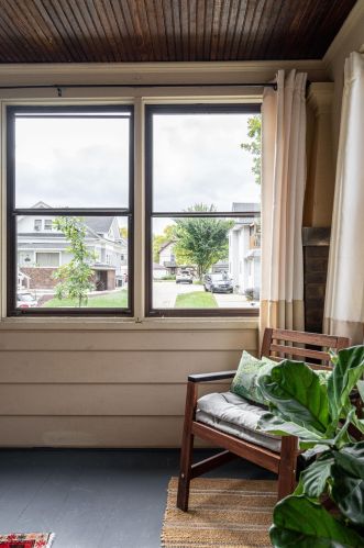 1374 58, Milwaukee WI 53214-5111 exterior