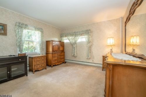 1036 Richard Blvd, Rahway NJ 07065-1937 exterior