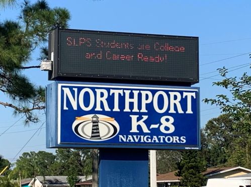 422 Airoso Blvd, Fort Pierce FL  34983-2063 exterior