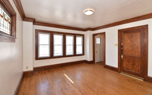 1734 65, Milwaukee WI 53213-4021 exterior