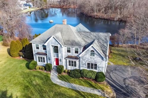 132 Norwalk Rd, Norwalk, CT 06850-4405