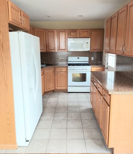 354 Amsterdam Ave, Babylon NY 11704-4922 exterior