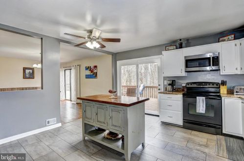 2614 Claret Dr, Fallston MD 21047-2118 exterior