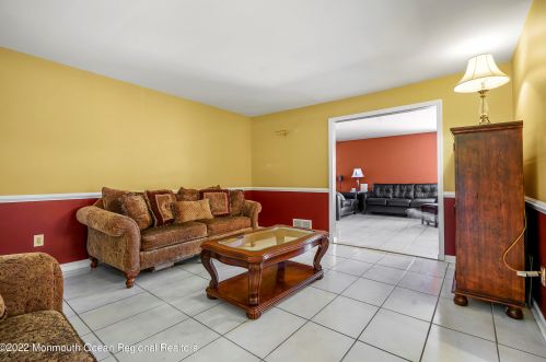 12 Schindler Dr, Old Bridge NJ 08857-3042 exterior