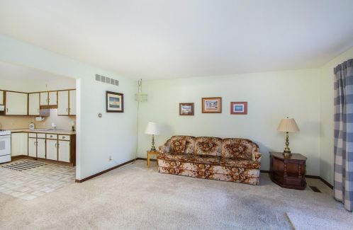 5647 Leisure South Dr, Grand Rapids MI 49548-6851 exterior