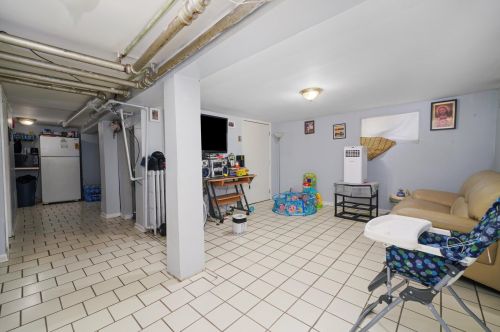 4232 Wellington Ave, Chicago IL 60641-5355 exterior