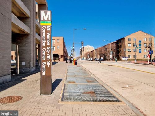 1245 13th St, Washington DC  20005-5120 exterior