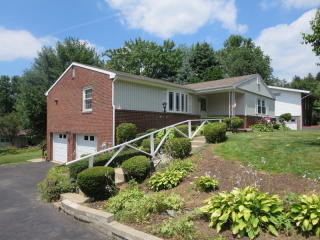 144 Jackson St, Indiana, PA 15701-2447