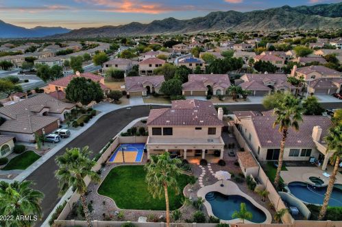 16647 15th Dr, Phoenix AZ  85045-0773 exterior