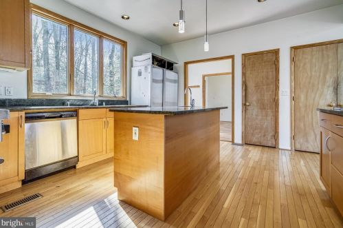 2751 Colonial Rd, Accokeek MD 20607-2366 exterior