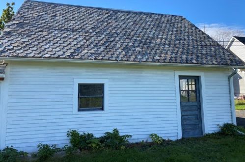 89 Ashley St, Springfield MA 01105-1572 exterior