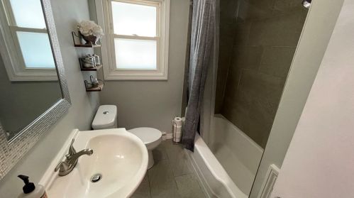 15 Ernest Ave, Worcester MA 01604-2326 exterior