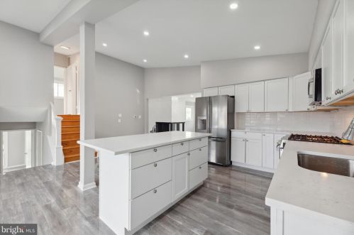 4000 Javins Dr, Alexandria VA  22310-2037 exterior