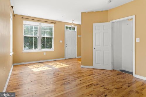 1813 Tobias Dr, Washington DC 20020-2955 exterior