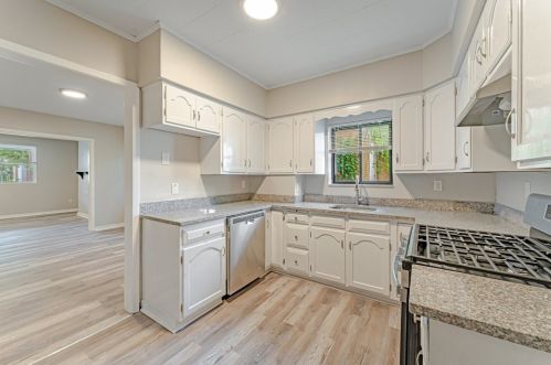 3124 Landis St, Pittsburgh PA 15204-1715 exterior