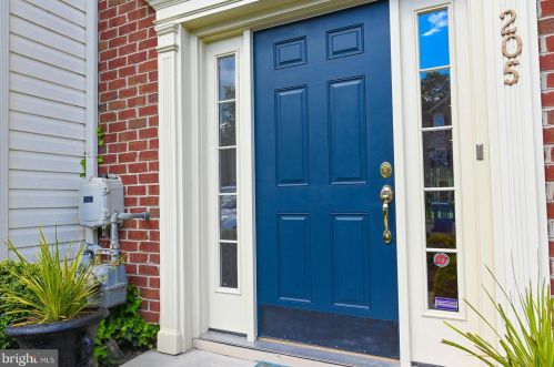 205 Pennsgrove Ct, Media, PA 19063-5757