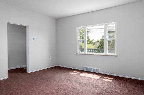 611 Kendall St, Pittsburgh PA  15201-2412 exterior