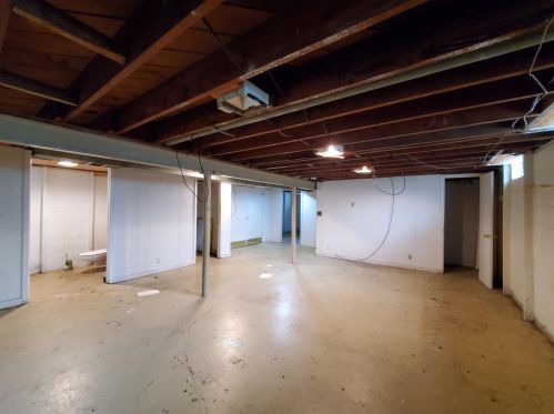 5151 83rd St, Milwaukee WI  53218-3647 exterior