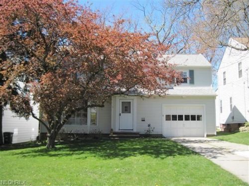1528 Edgefield Rd, Cleveland, OH 44124-2847