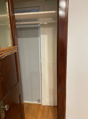 8415 Seeley Ave, Chicago IL 60645-5104 exterior