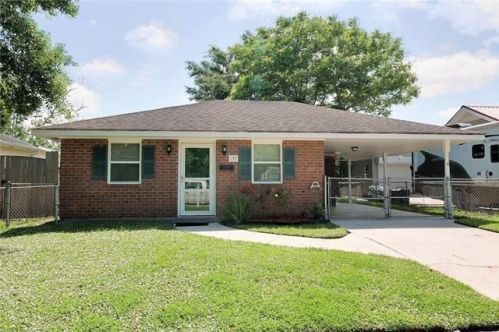 3 Davis Blvd, New Orleans, LA 70121-2205