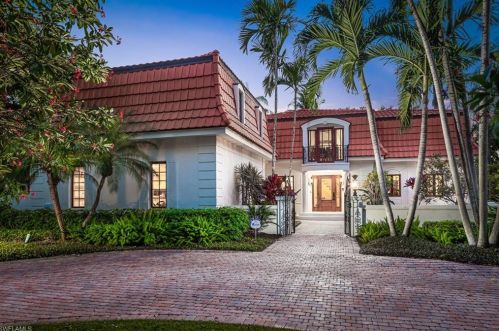 3232 Grn Dolphin Ln, Naples FL 34102-7916 exterior