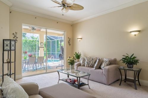 701 Grand Rpd Blvd, Naples FL 34120-4467 exterior